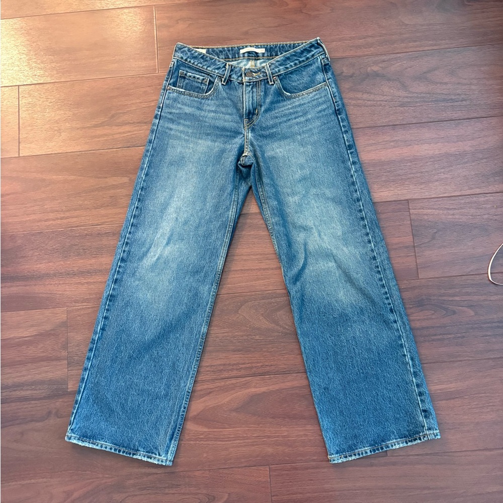 Levi’s Low Loose Medium Wash Jeans